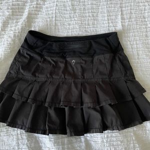 RARE IVVIVA/LULULEMON TENNIS SKIRT